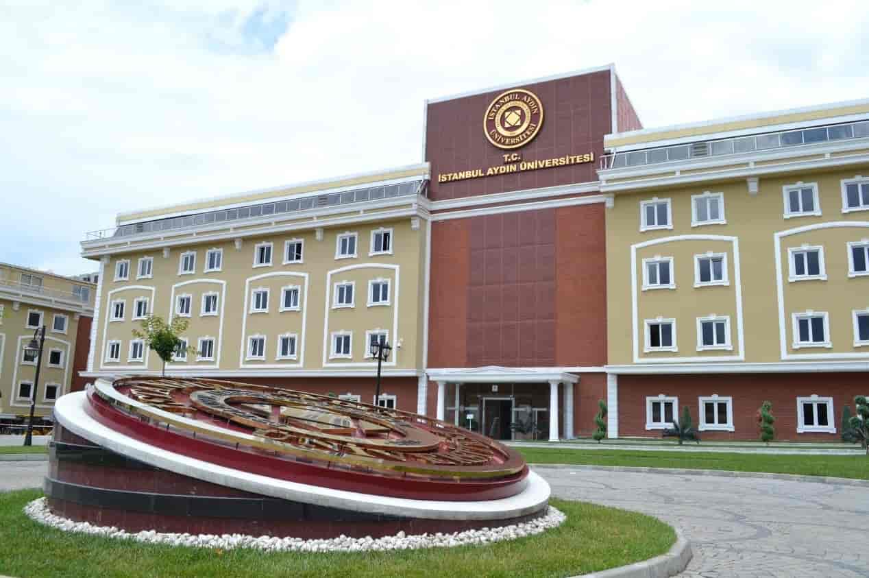 جامعة آيدن