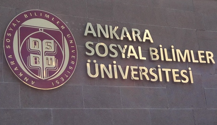 الدراسة في جامعة أنقرة للعلوم